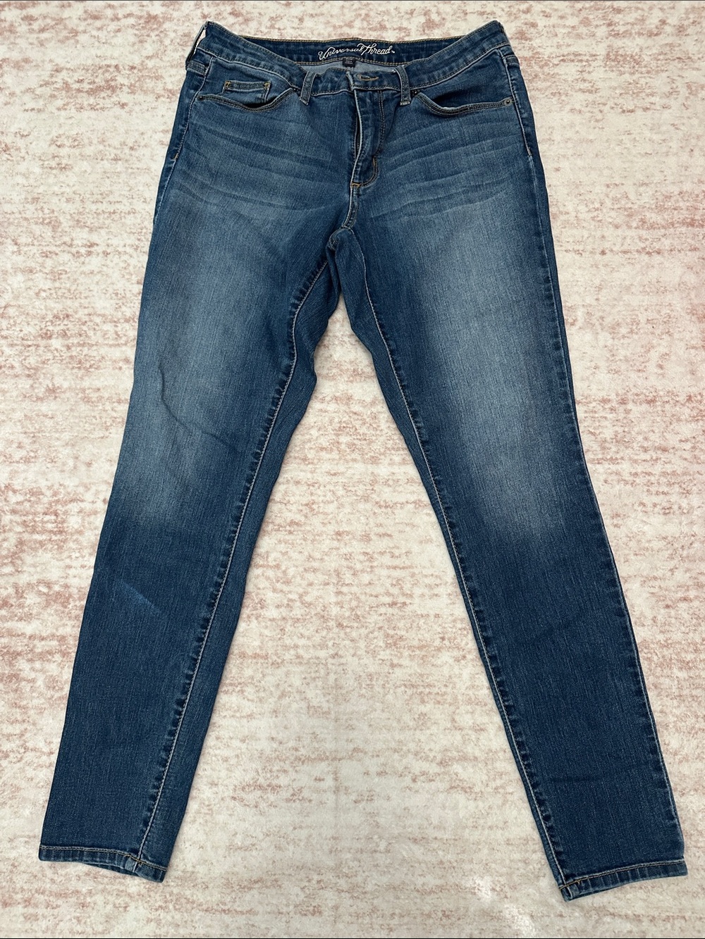 Universal Threads Women's Mid Rise Skinny Jeans - Medium Blue Wash